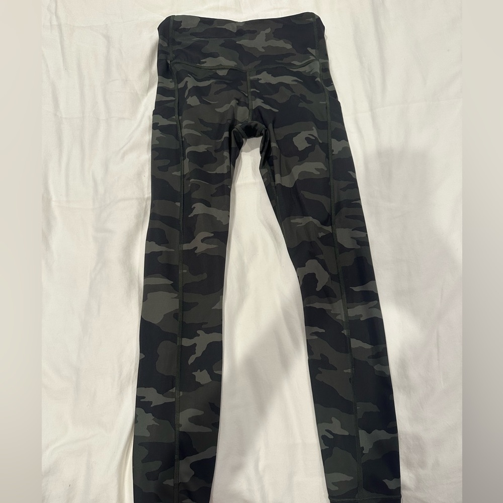 Athleta Camo leggings